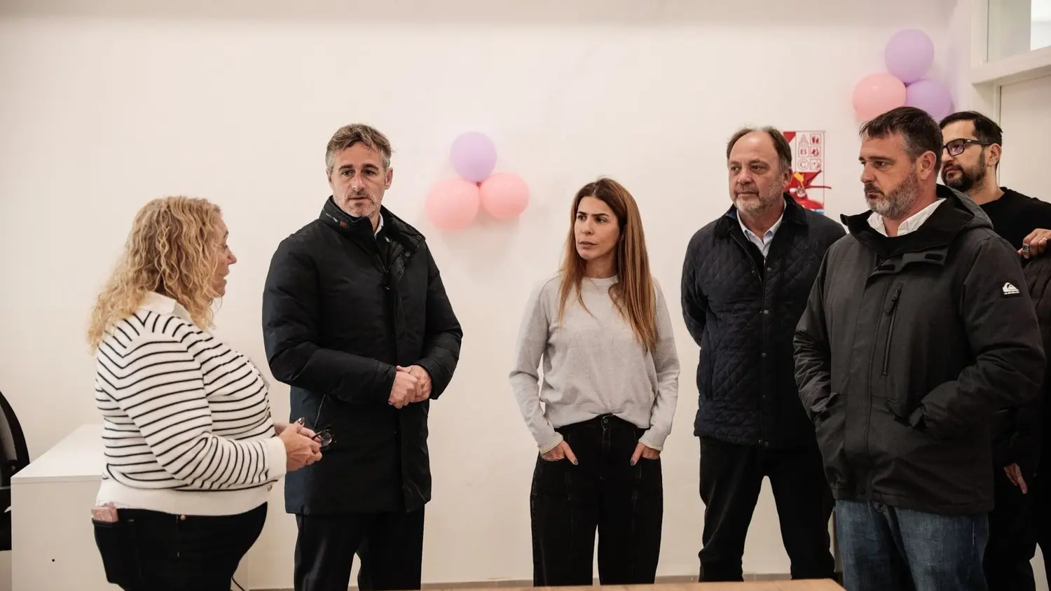 Achával y funcionarios dialogaron con el personal de salud de Astolfi.