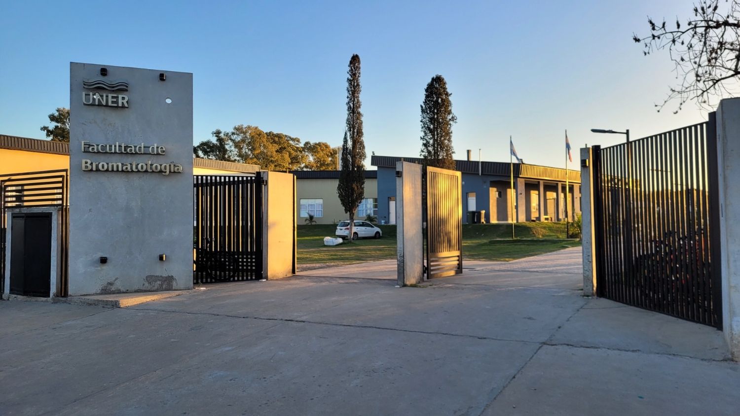 Paro universitario: la Facultad de Bromatología se pliega a la medida de fuerza