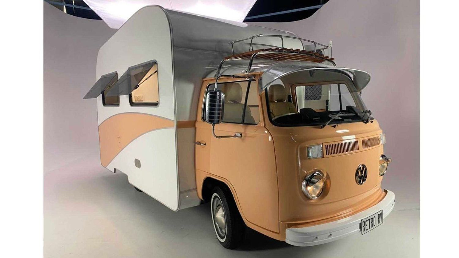 Retro RV: un camper vintage con un interior muy hogareño