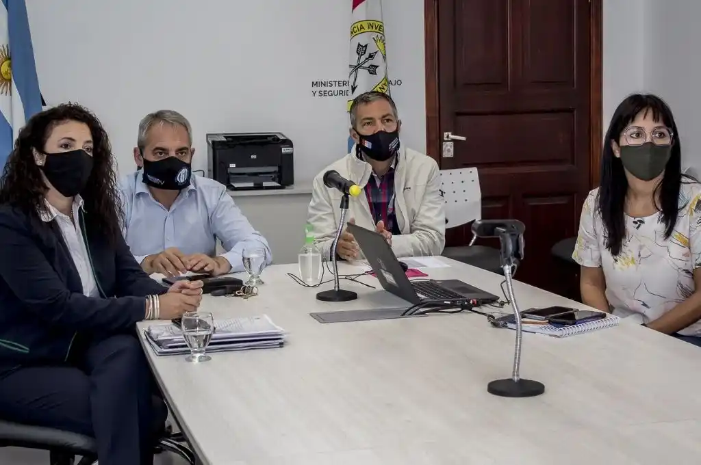 Pusineri se reunió con bancarios para ajustar protocolo por el Covid-19