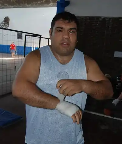 Nazareno Fernández va por la revancha ante el oriental Yuberty Suárez