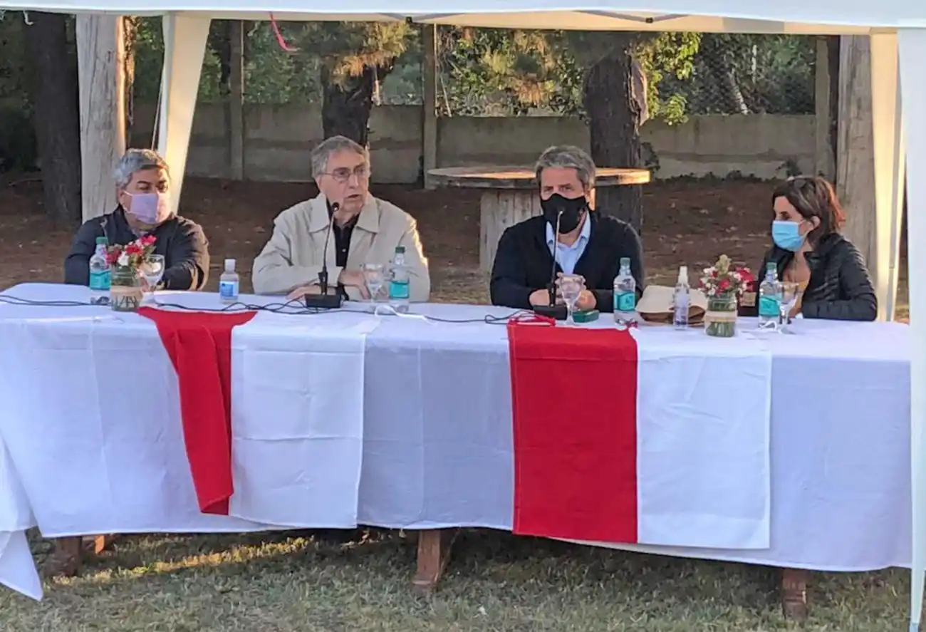 Luis Brandoni pasó por Tandil militando la candidatura de Abad en la interna radical