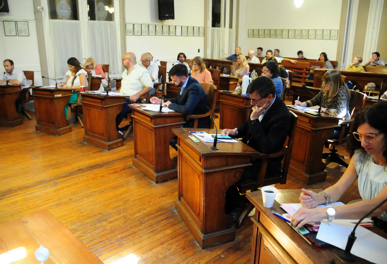 El lunghismo consiguió los votos para aprobar hoy el Presupuesto con una suba de tasas del 90 por ciento