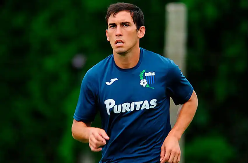 El uruguayo Angelo Gabrielli ya está en Rosario para ser refuerzo de Newell’s