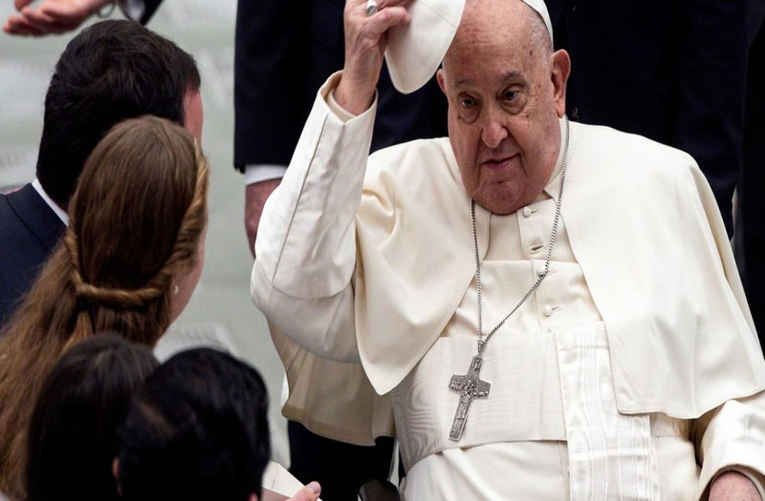 El Papa alerta sobre el riesgo de una guerra mundial y llama al diálogo global