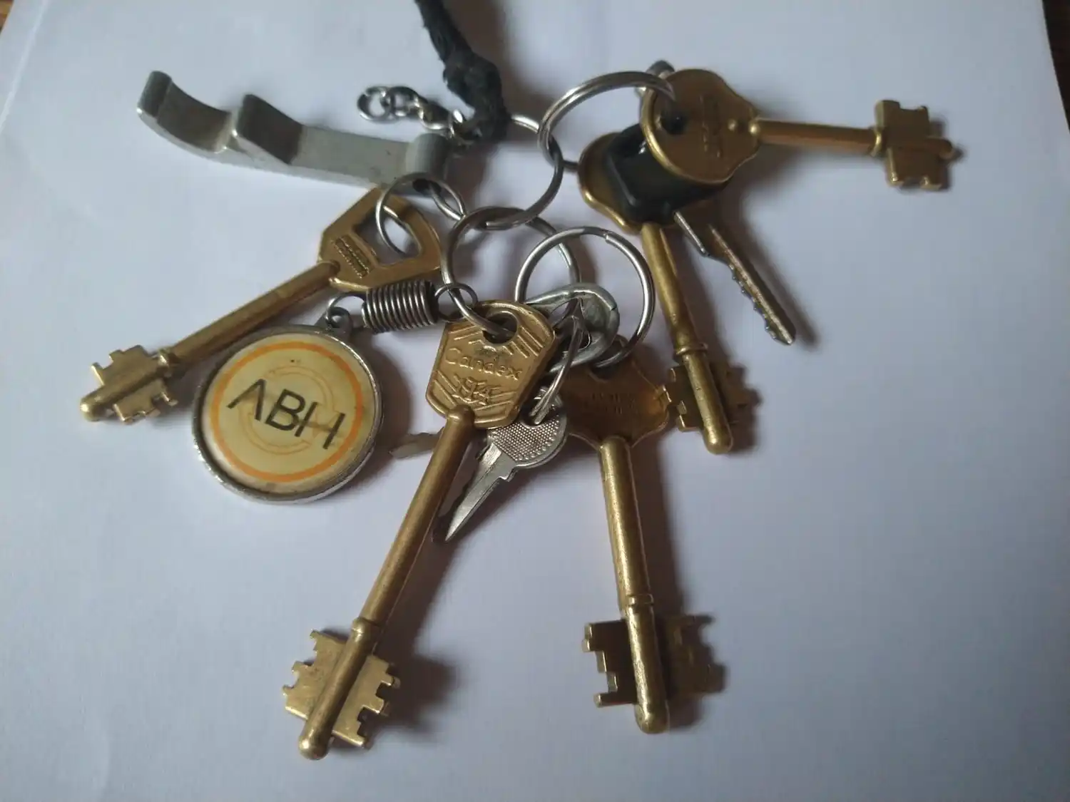 Llaves encontradas en Güemes al 200