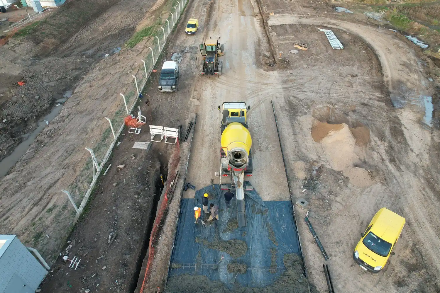 "No solo va a albergar industrias, procesos productivos sino también almacenamiento, logística y emprendimientos comerciales", indicaron.