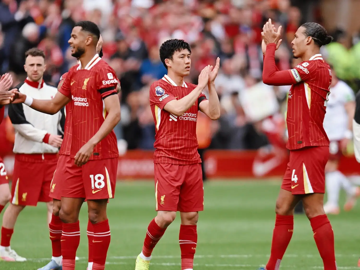 Liverpool acaricia el título de la Premier.