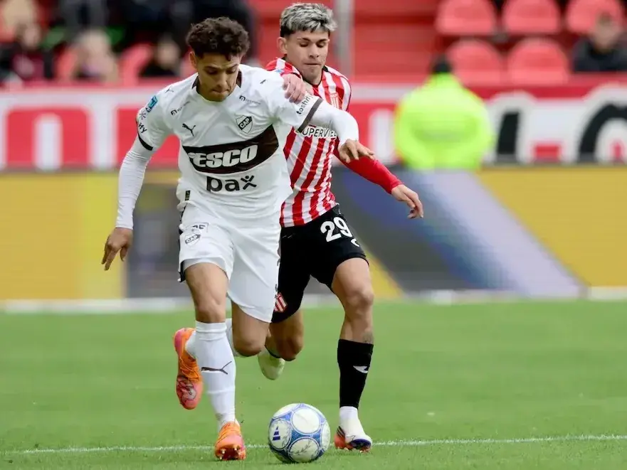 El Calamar y el Pincha se miden a las 21:15 por el último pasaje a semis de la Copa Argentina 2026. Foto: La Voz.