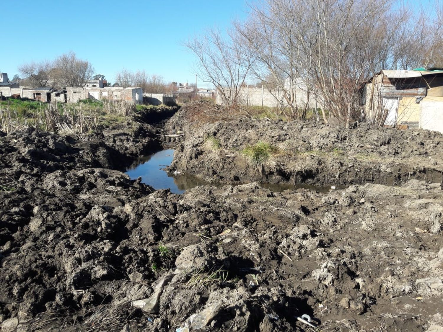 La Defensoría del Pueblo presentó notas por la situación de los barrios Movediza I y II