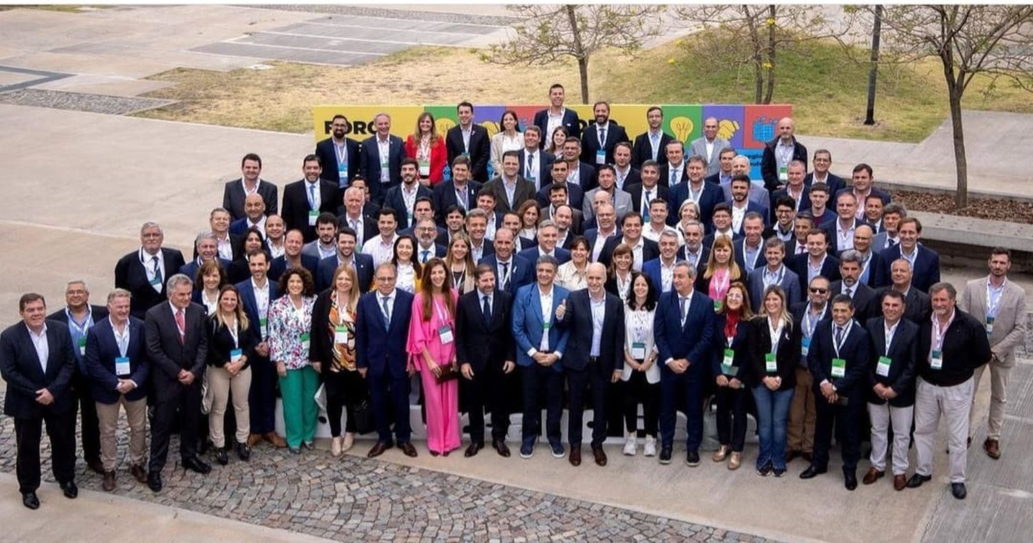 El intendente Chiarella compartió las acciones ambientales de su gestión en la Cumbre Global de Alcaldes C40  