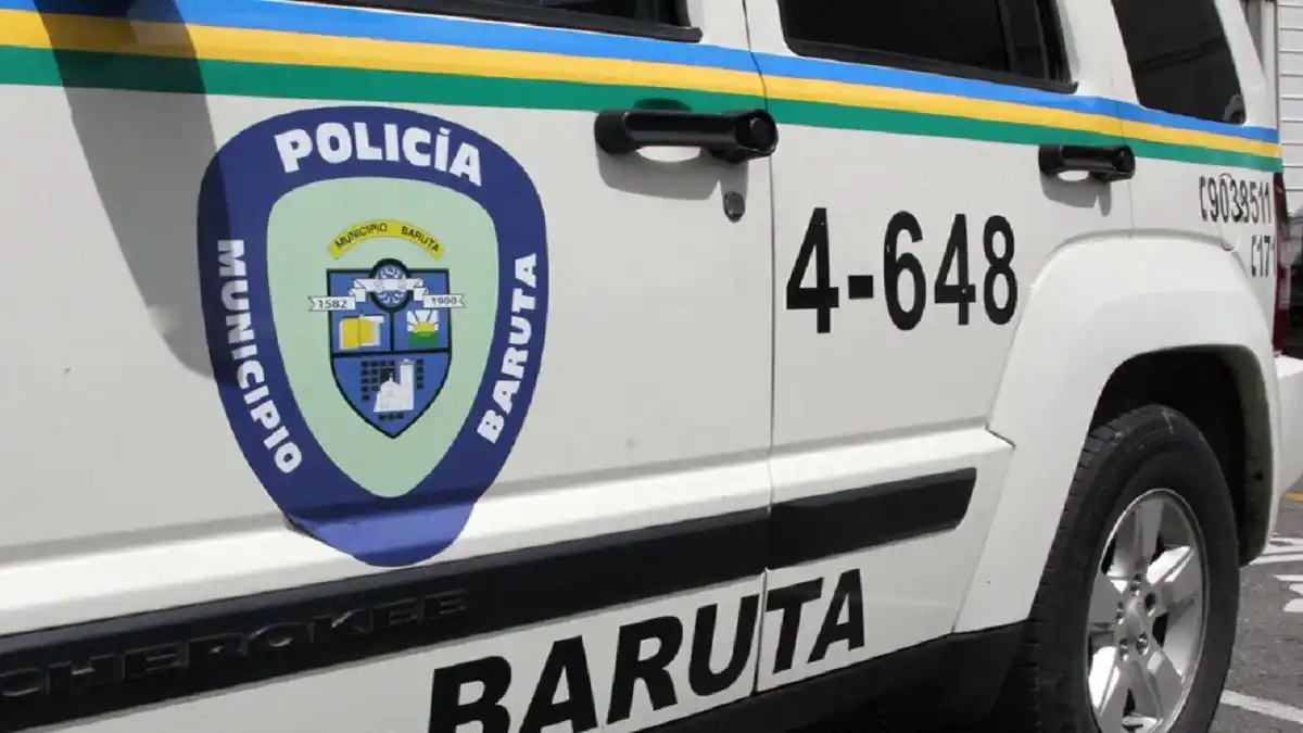 ¿RECUERDAN AL PNB DEL DESTORNILLADOR? Investigan a 2 Polibaruta por pedir factura de tubo de escape