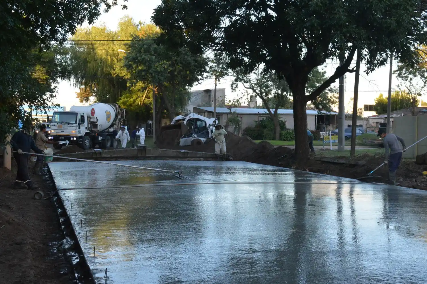 Obra de pavimento de hormigón en Vélez Sarsfield entre Edison y Francia