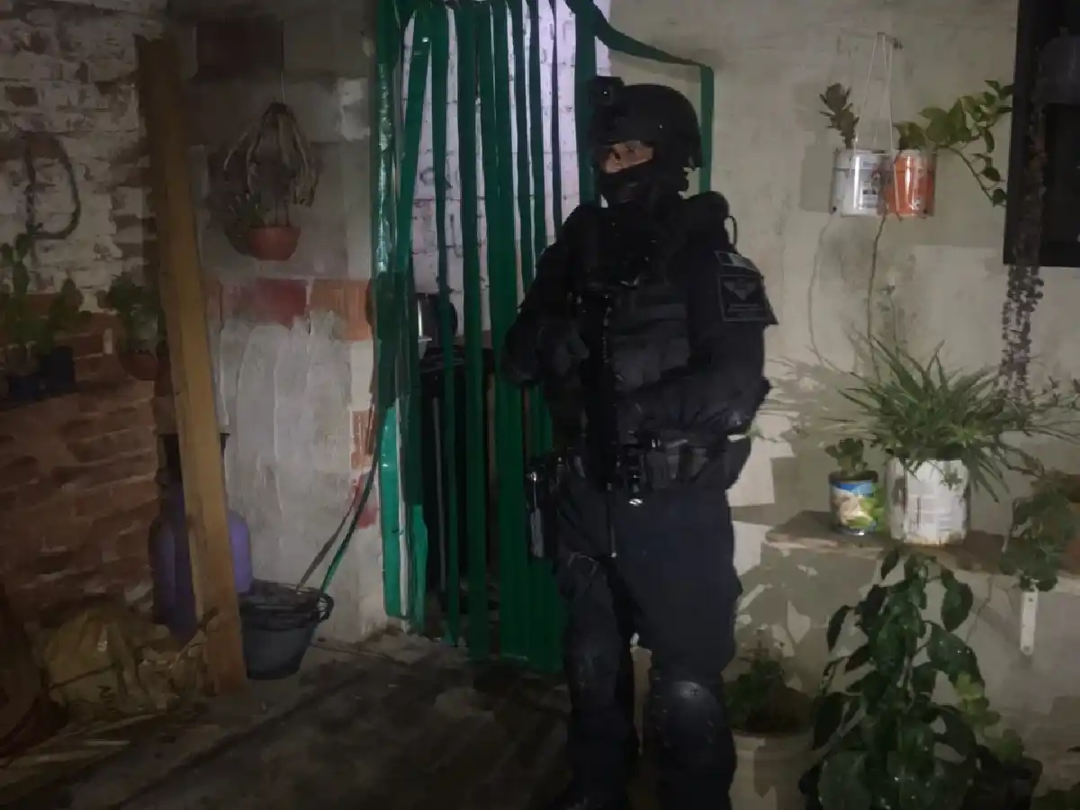 Hay dos detenidos por venta de drogas en San Francisco