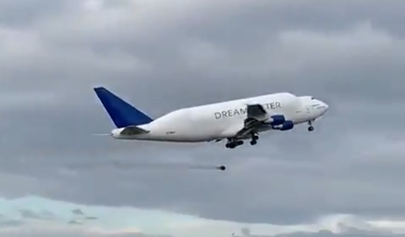Boeing 747 Dreamlifter incident in Taranto, Italy: What We Know