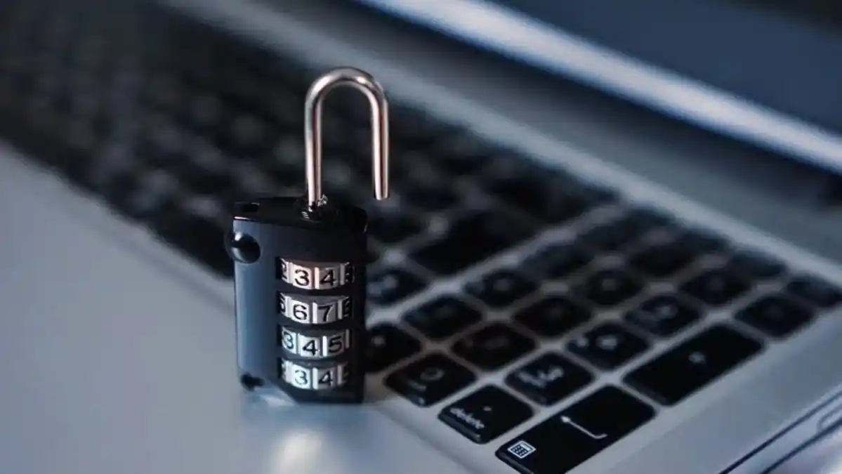 Bloqueos de sitios web en Venezuela violan normas internacionales de derechos humanos, denuncia VE Sin Filtro