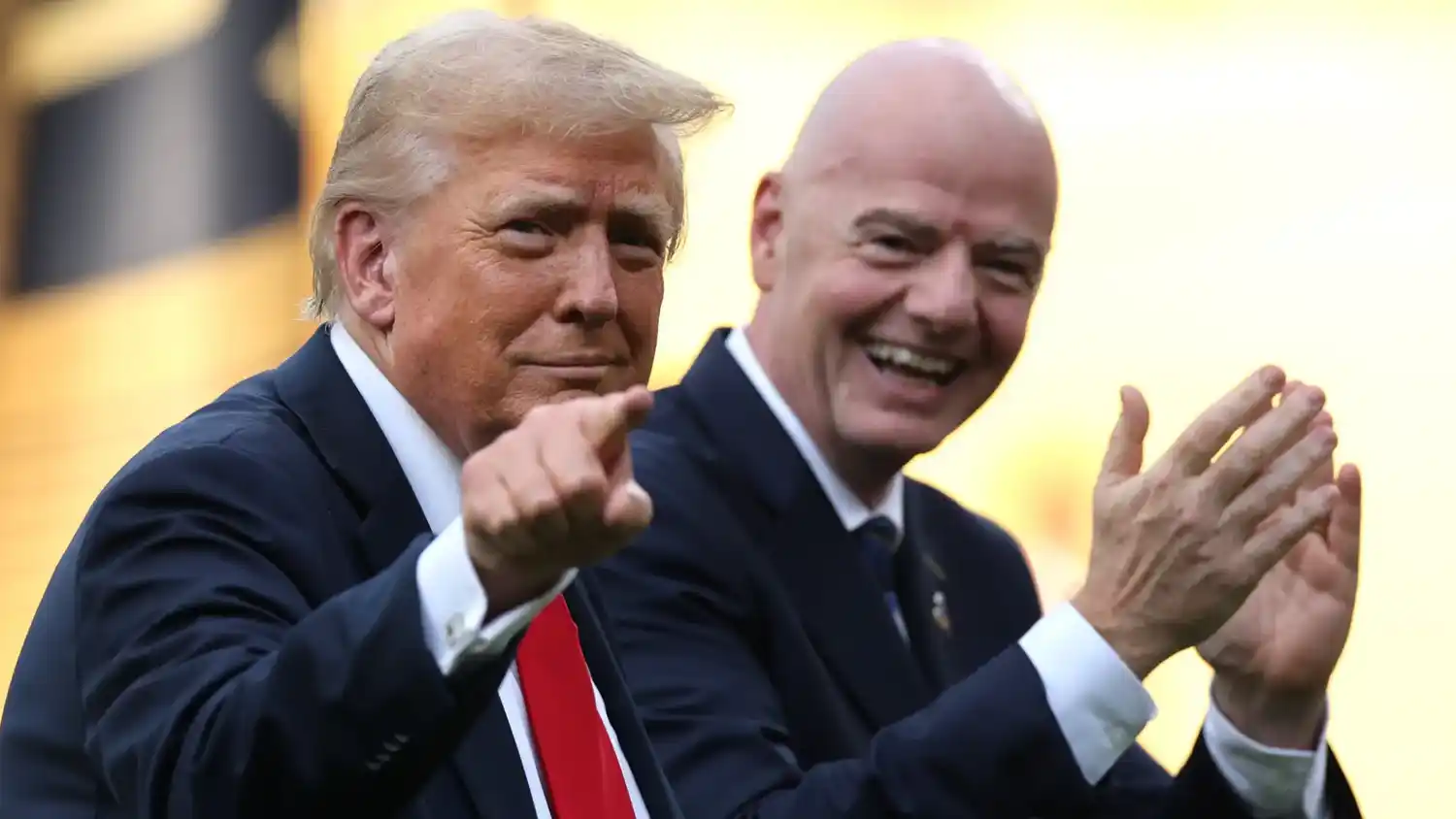 El Presidente de EEUU, Donald Trump, junto al máximo mandatario de la FIFA, Gianni Infantino.