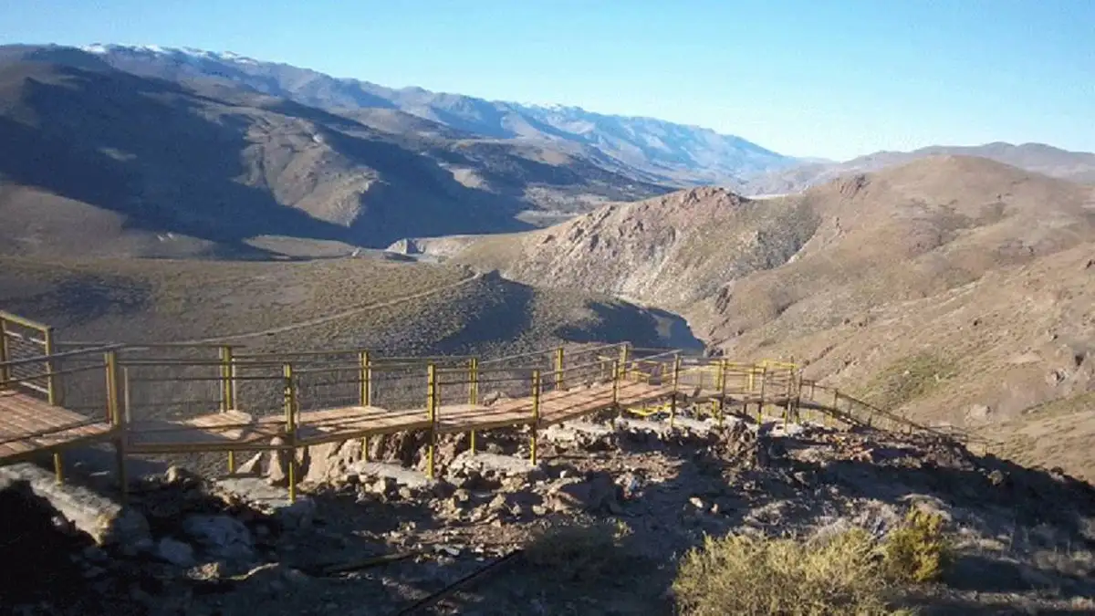Construirán un mirador de Ovnis en Neuquén