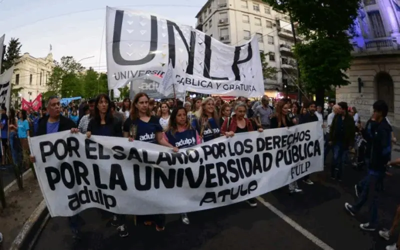 En la previa del fallo, la UBA convocó a la comunidad académica y a la sociedad civil a marchar el próximo 12 de mayo.
