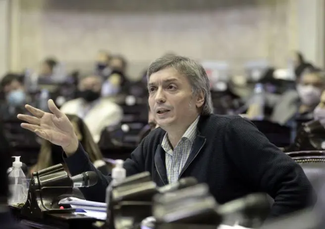 Sorpresiva renuncia de Máximo Kirchner en el bloque oficialista
