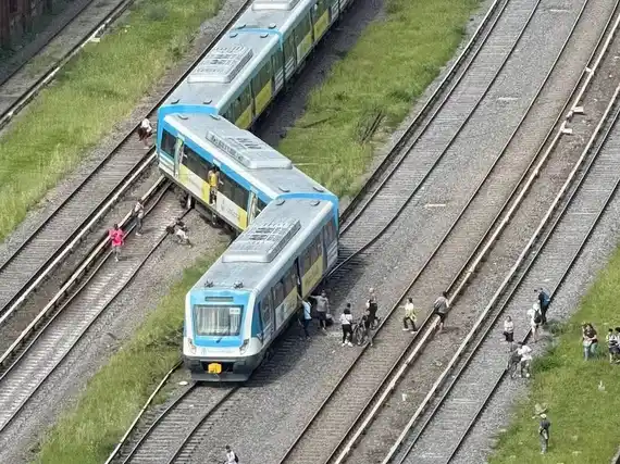 Al menos 20 heridos al descarrilar tres vagones del Tren Sarmiento