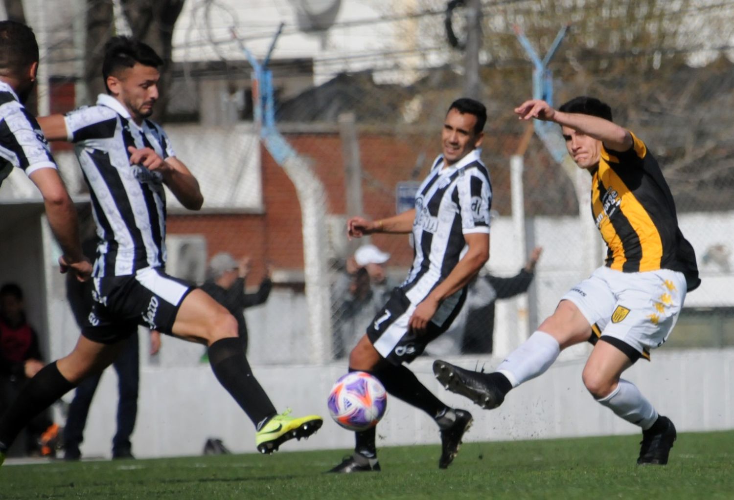 Santamarina y un empate con sabor a derrota