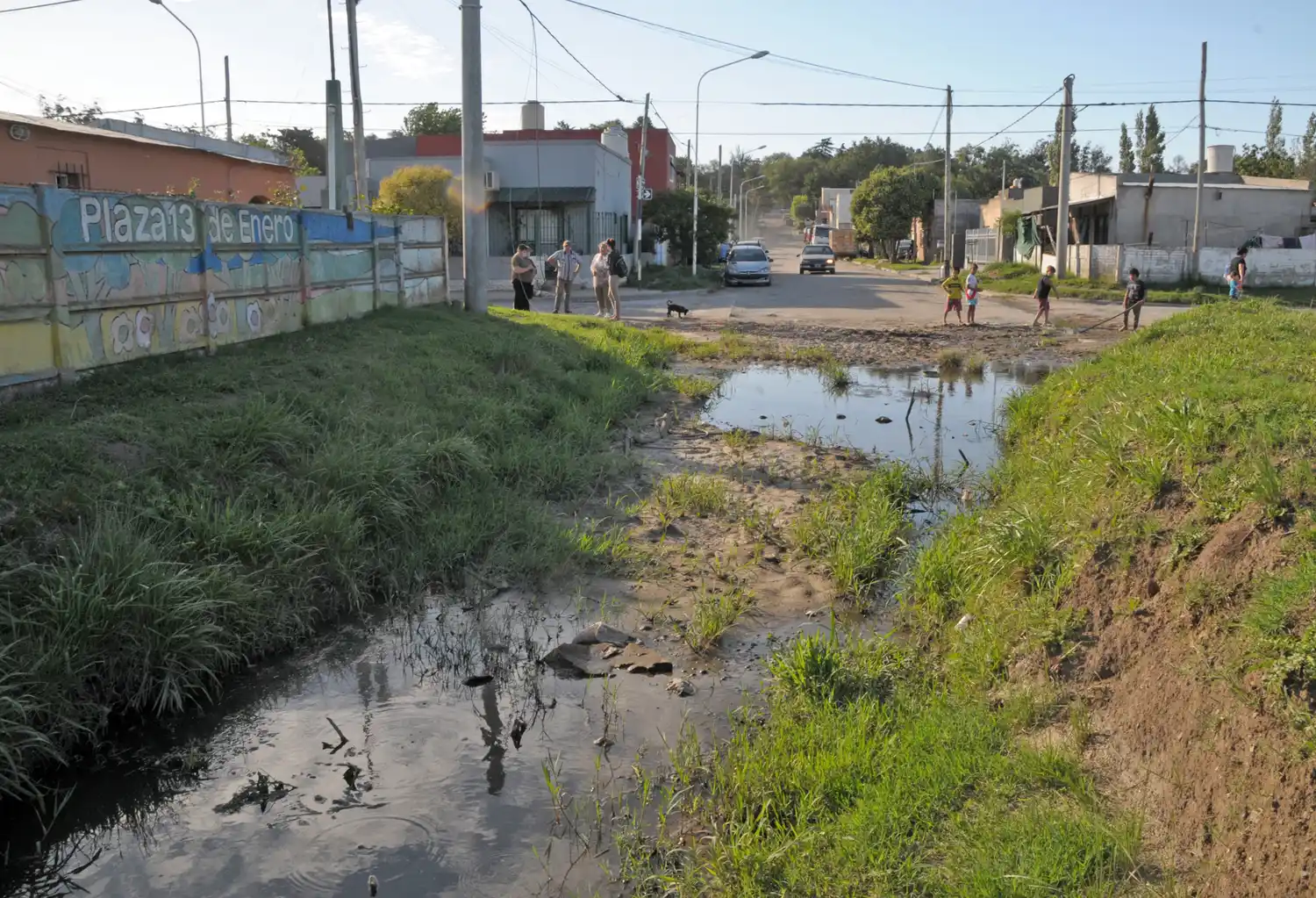 “Somos los negritos de atrás de la vía”, reclamaron los vecinos de Maritorena y Movediza
