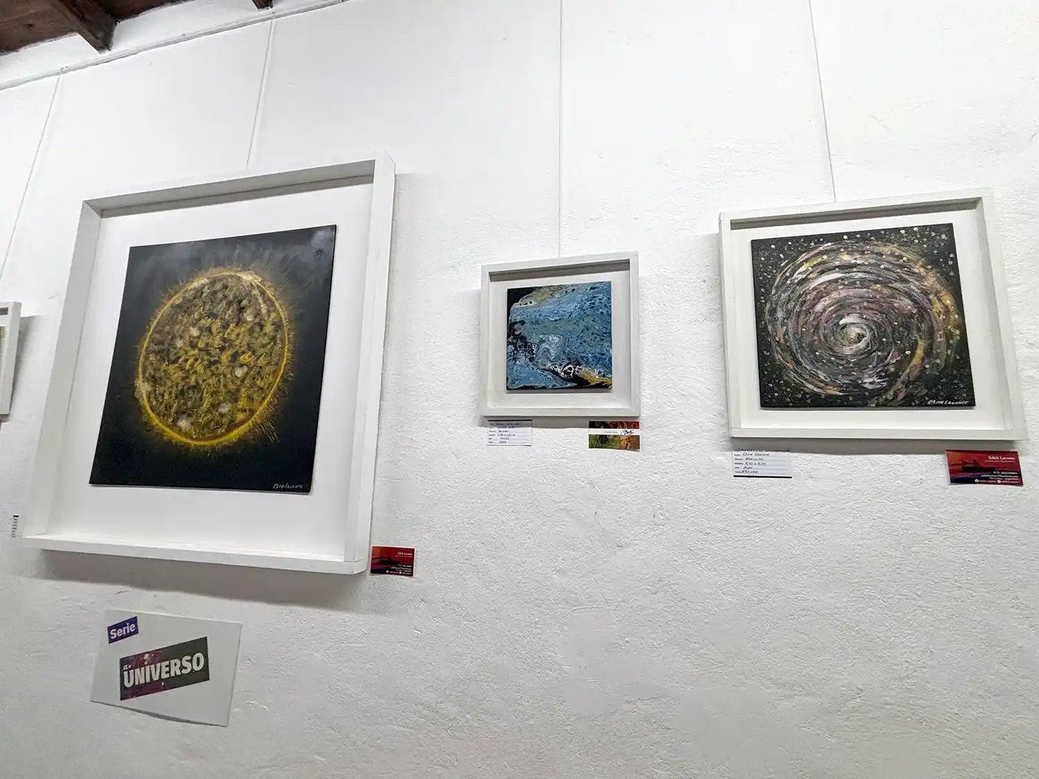 Variadas. Muestras de pinturas creadas por las artistas.