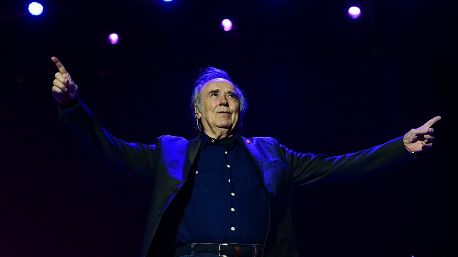 La despedida de Serrat de la Argentina comenzó con un show histórico en Rosario