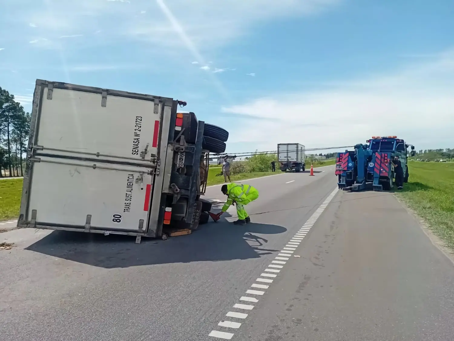 Así quedó el camión tras el accidente.