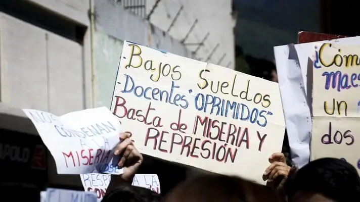 ¡DESAFÍAN A MADURO! Sin medidas de bioseguridad y sueldos dignos los maestros no regresarán a clases en octubre