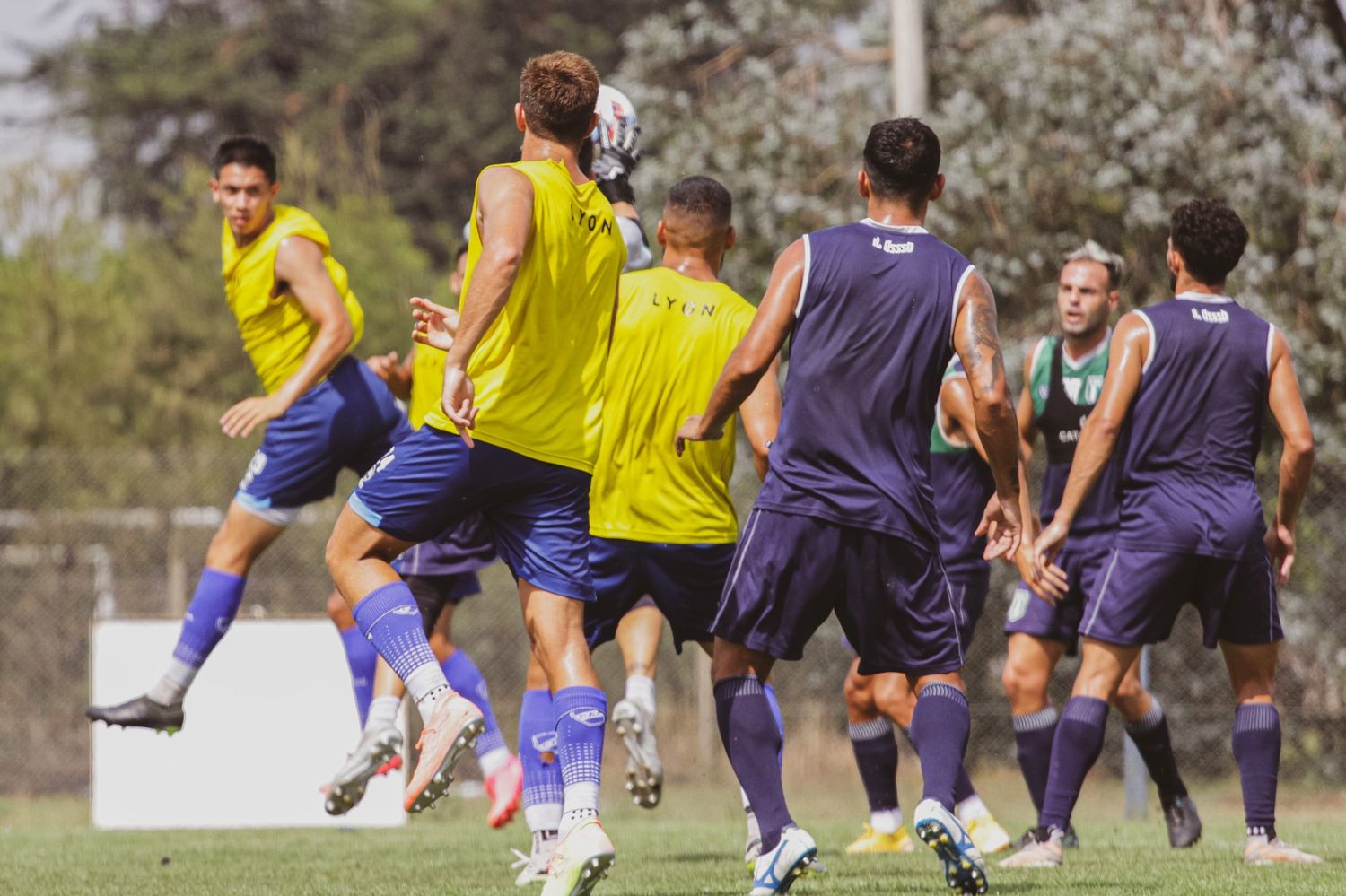 Alvarado goleó a San Miguel en su primer amistoso