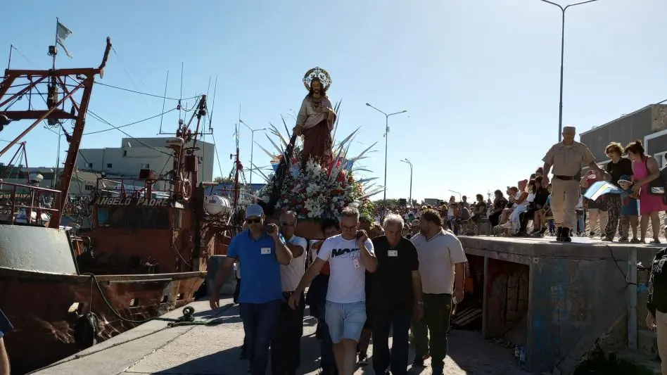 96º Festejos a San Salvador: Tradicional Procesión Náutica y Eventos Religiosos en Mar del Plata