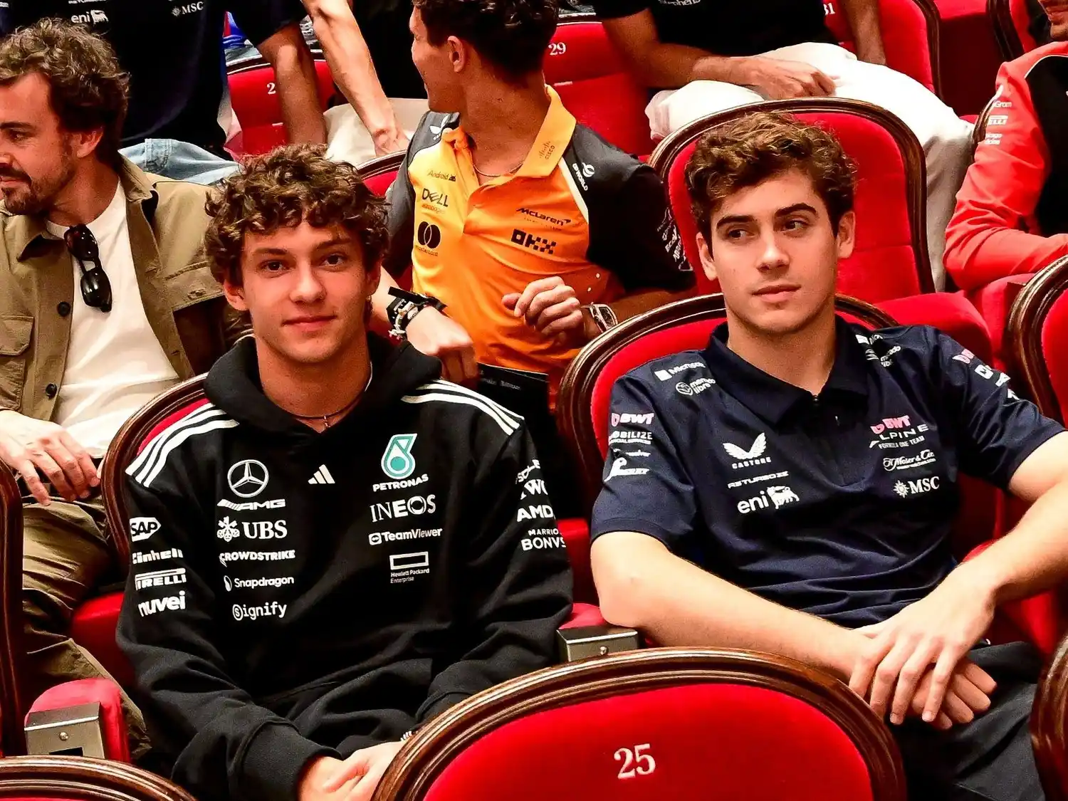 Colapinto junto a Kimi Antonelli.