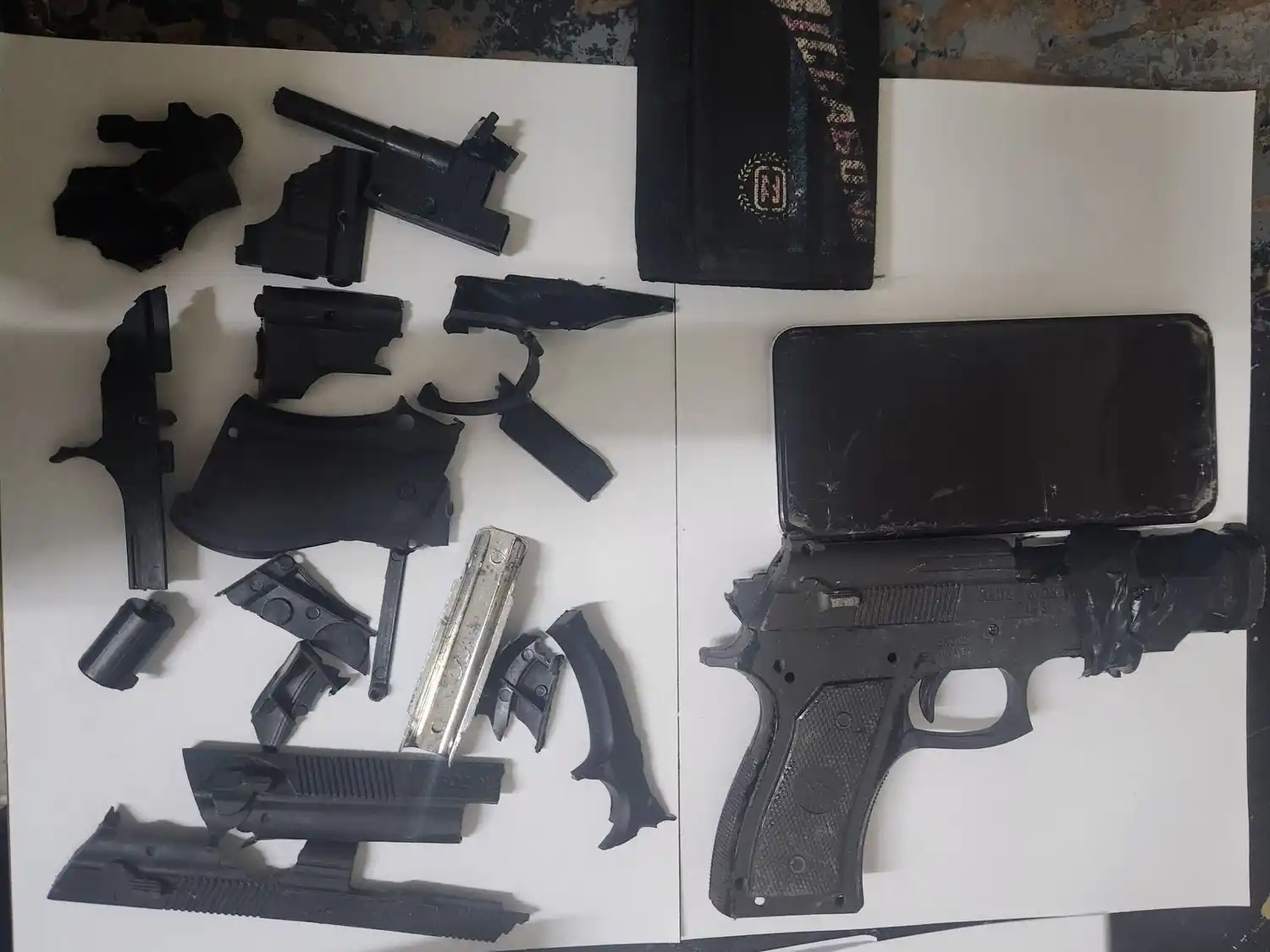 Tres adolescentes y un adulto fueron detenidos en la zona noroeste con una réplica de un arma de fuego