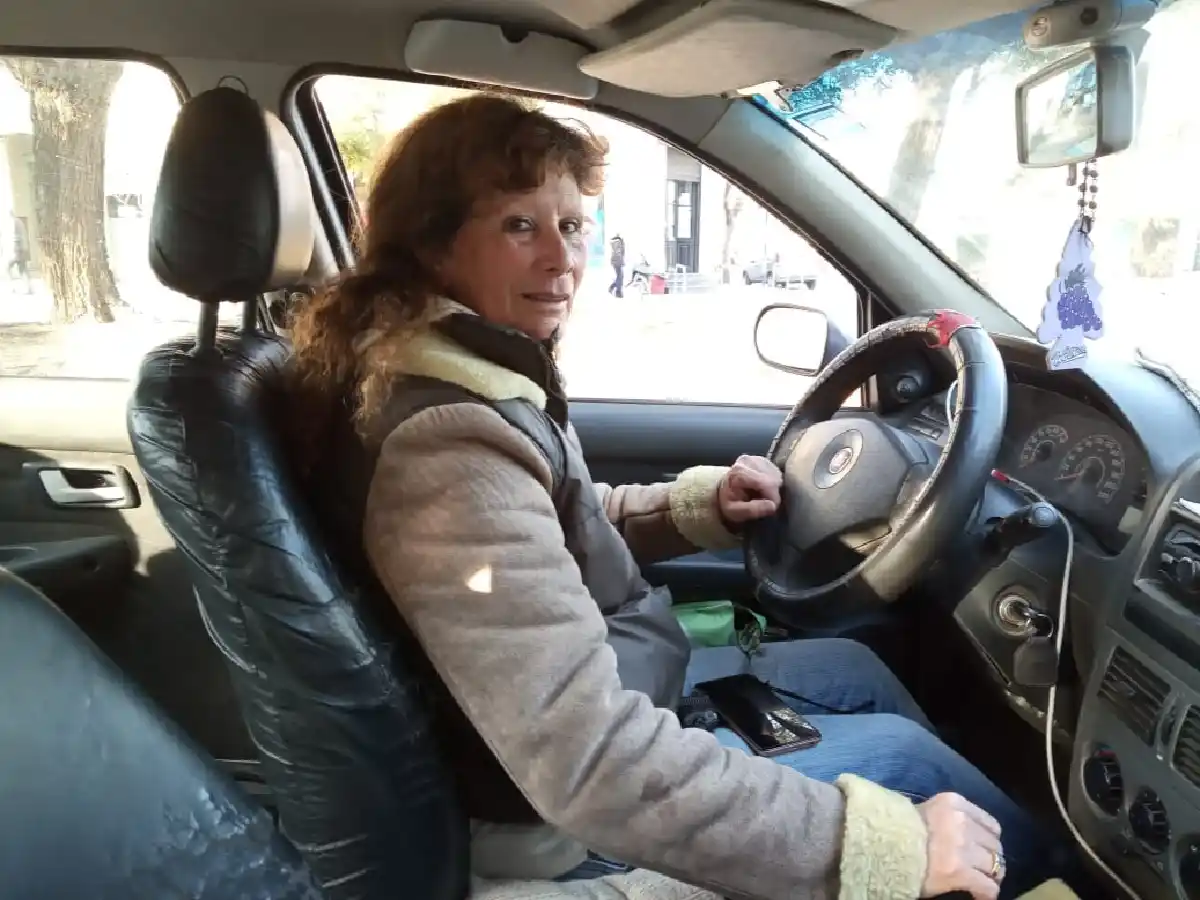 Las mujeres prefieren viajar con remiseras 