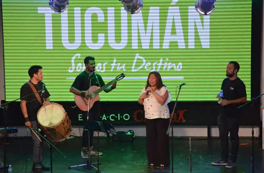Tucumán llevó su mejor gastronomía, música y humor a Espacio Clarín