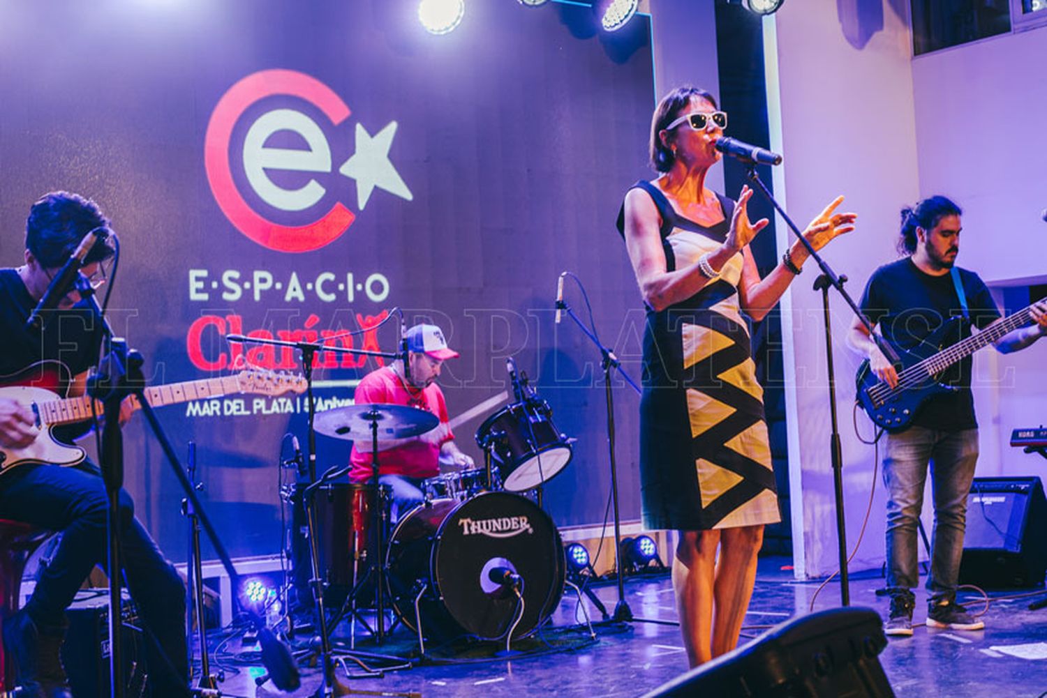 Pasó un sábado a puro rock en Espacio Clarín