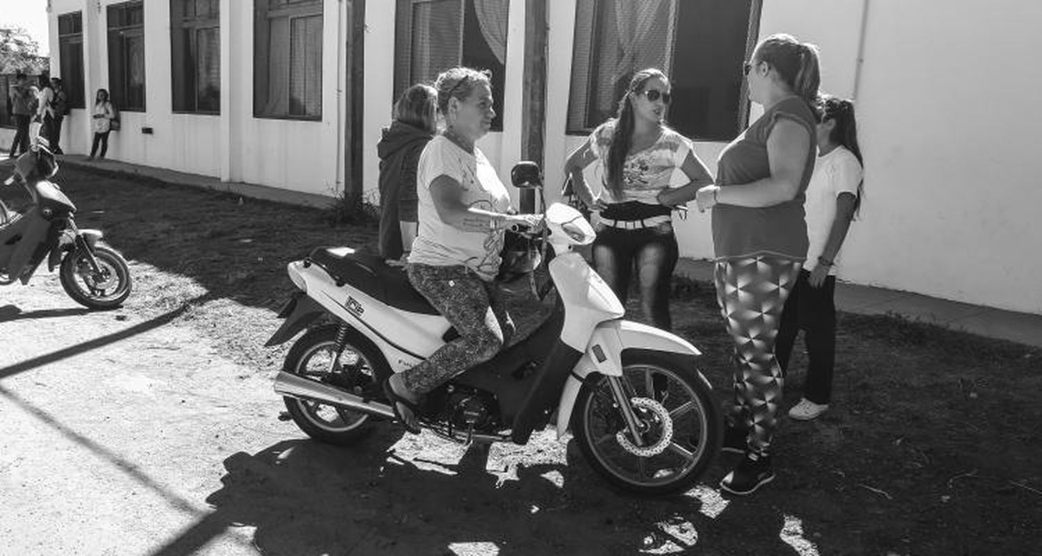 Docente acusada de “romper los dibujos de los chicos” ahora es vicedirectora y hubo quejas
