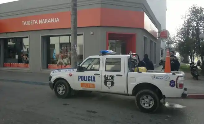 Asaltaron una sucursal de Tarjeta Naranja en Zárate