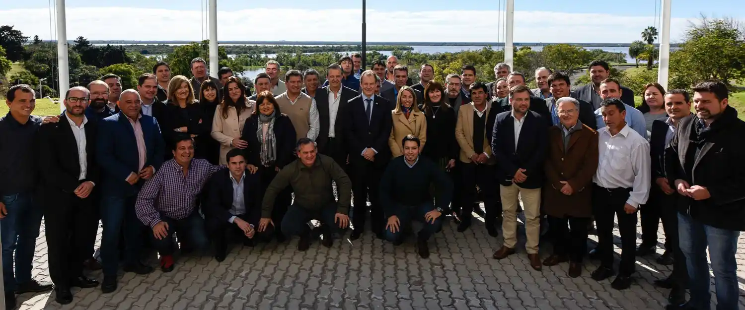 Bordet convocó a intendentes electos: "Tenemos que trabajar en equipo"