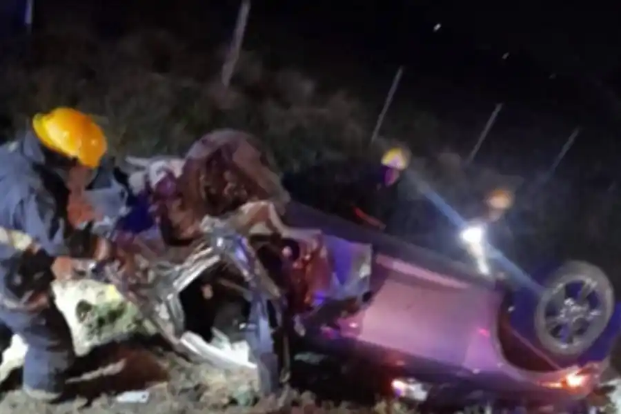 Violento vuelco en Ruta Provincial 70: hay dos personas lesionadas