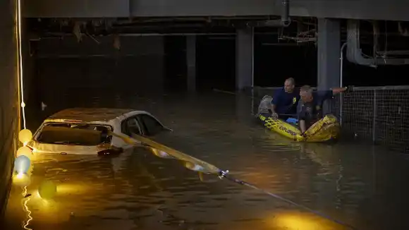 CÓMO los ESTACIONAMIENTOS SUBTERRÁNEOS derivan en una  trampa durante las DANA
