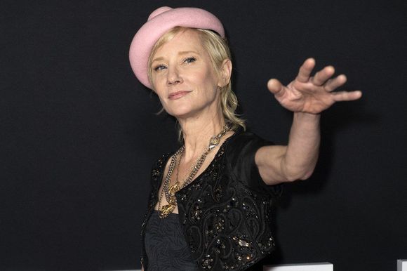 Anne Heche sufre APARATOSO accidente y queda en estado crítico