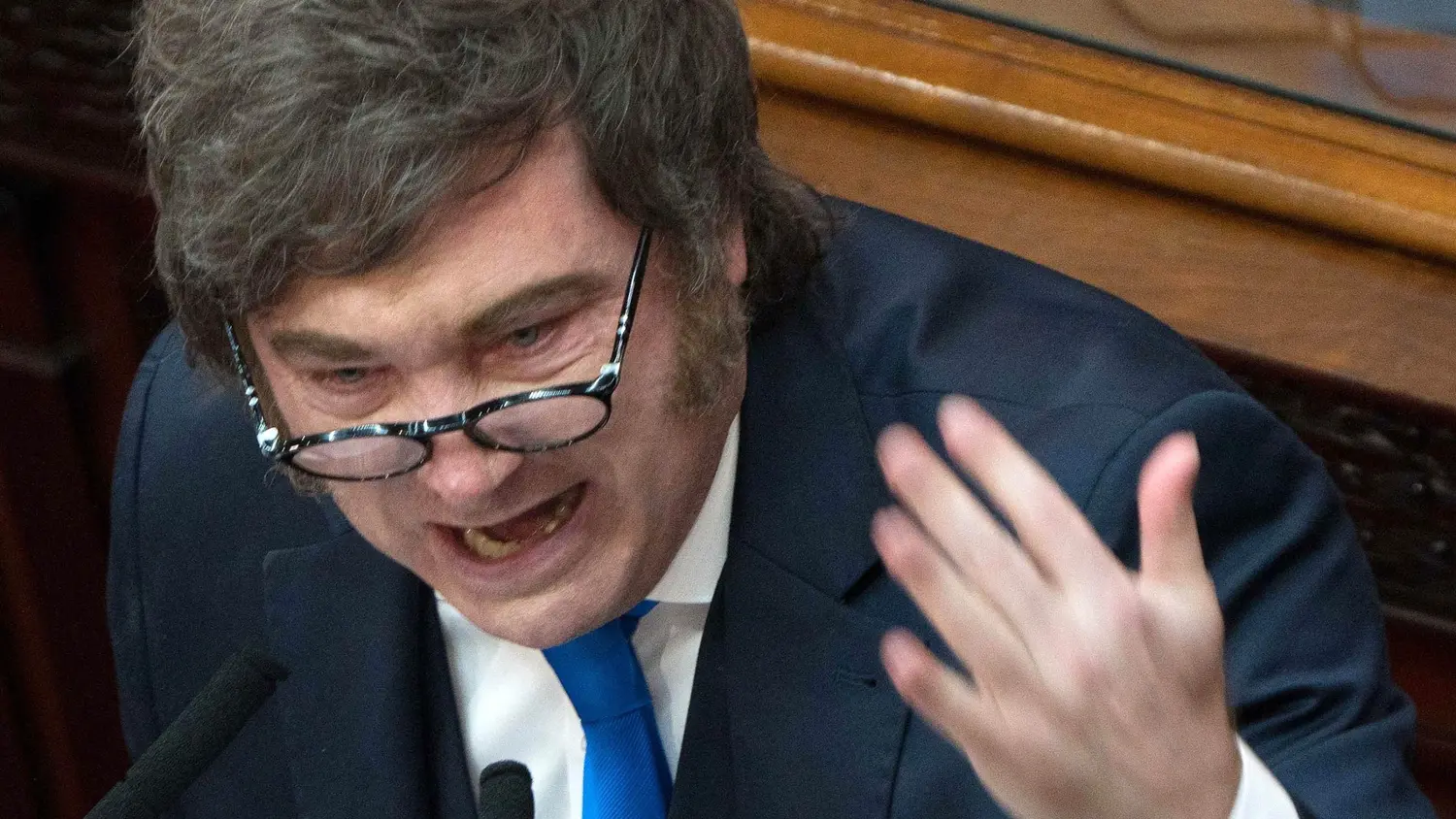 El mandatario tuvo varios cruces con la oposición y también cuestionó a empresarios