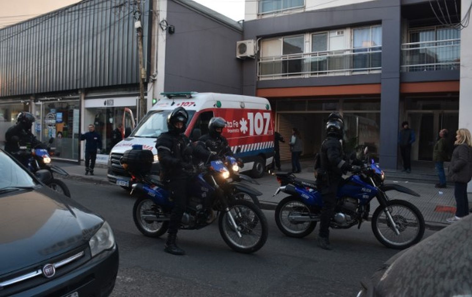 Un hombre cayó al vacío desde lo alto de un edificio céntrico en la ciudad de Santa Fe