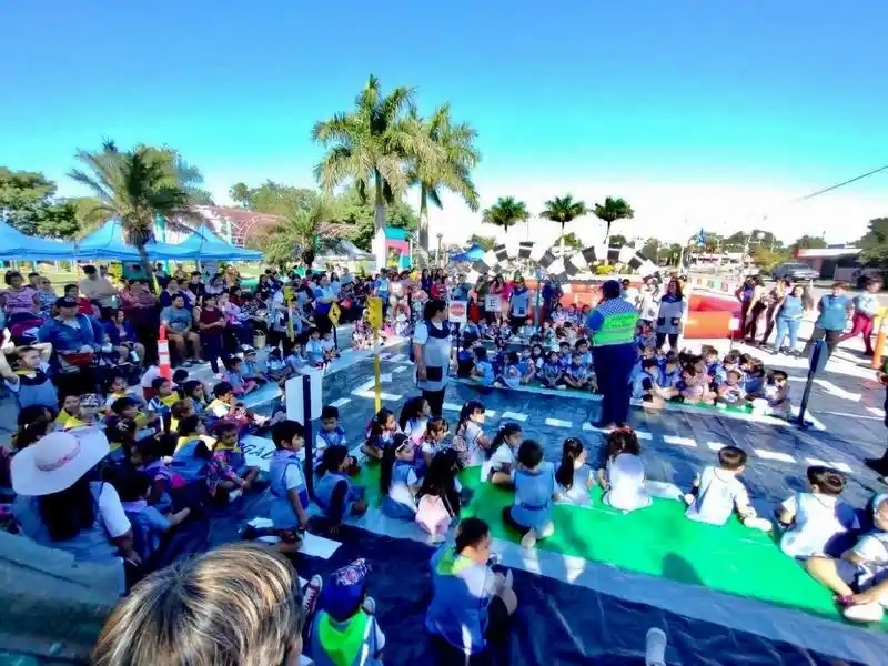 Organizan jornadas de concientización
destinadas a niños del Nivel Inicial