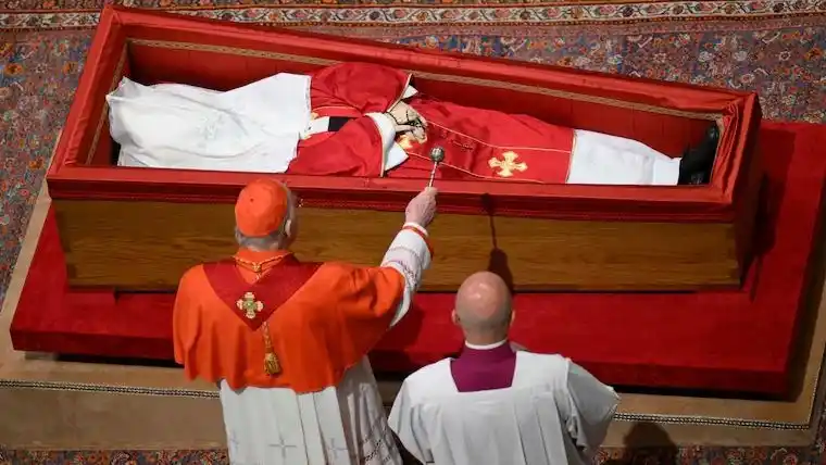 Funeral del papa Francisco: cómo fue la ceremonia del cierre del féretro
