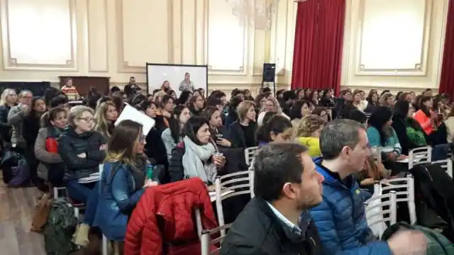 Docentes se capacitaron en Consumos Problemáticos
