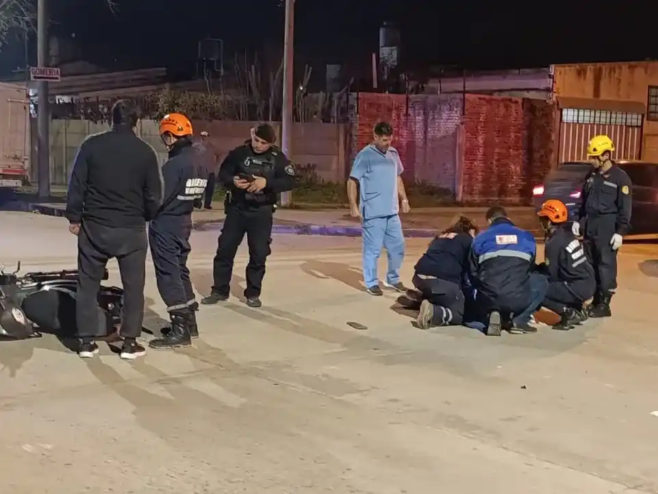 El accidente se produjo en Maipú y Moreno. Crédito: Bomberos de Venado Tuerto.